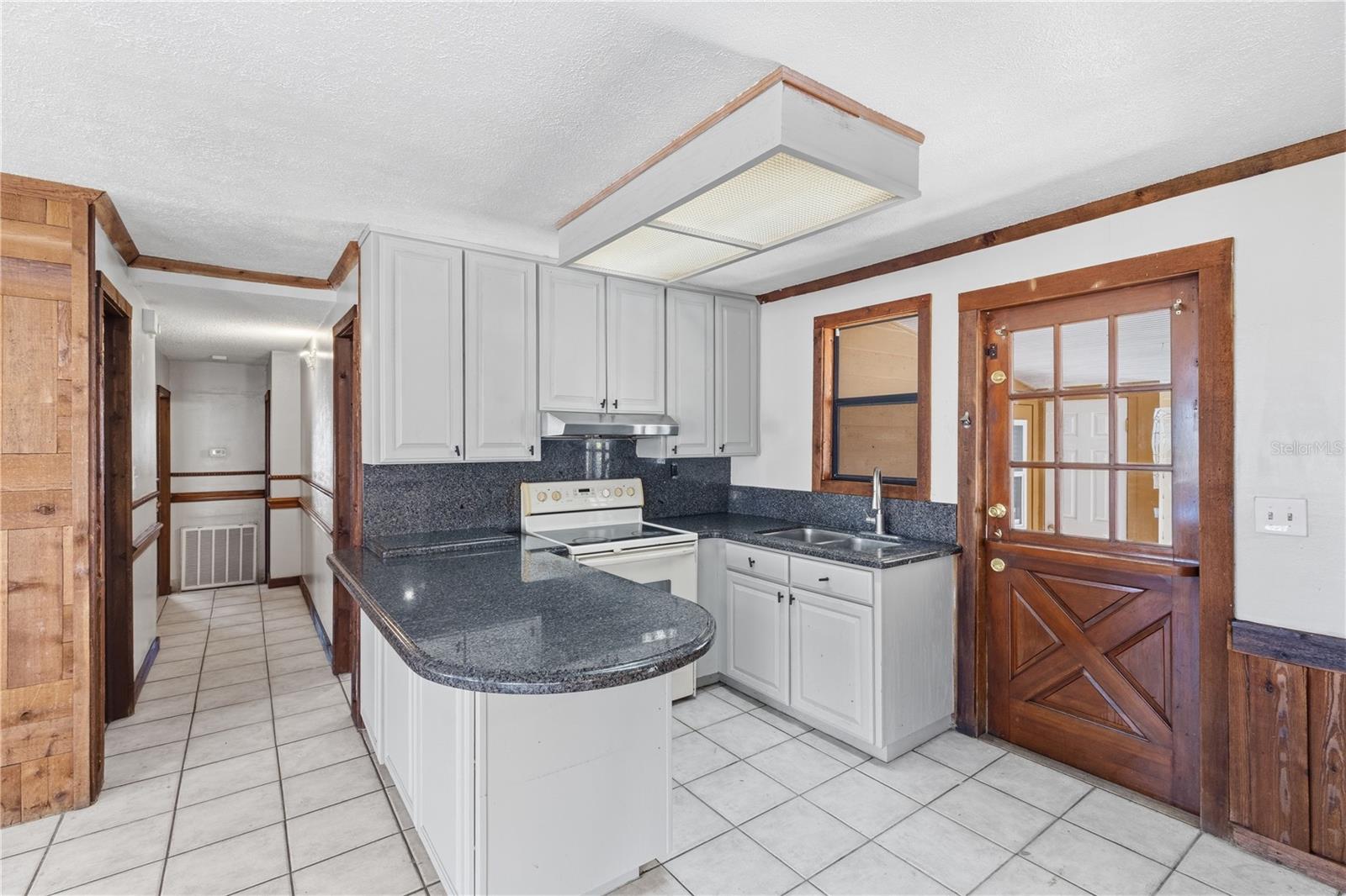 UNPLATTED - Residential Lease