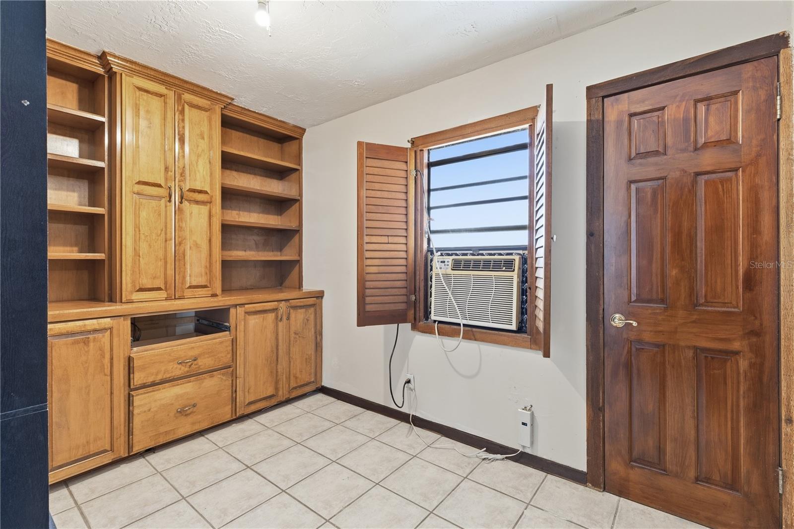 UNPLATTED - Residential Lease