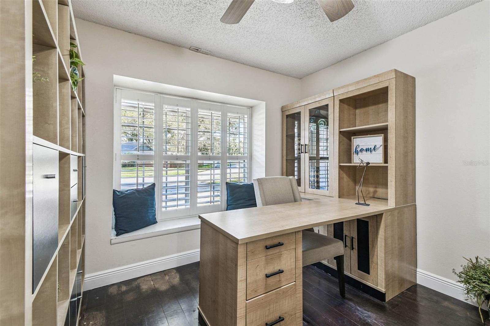 CARROLLWOOD SPGS UNIT 1 - Residential Lease