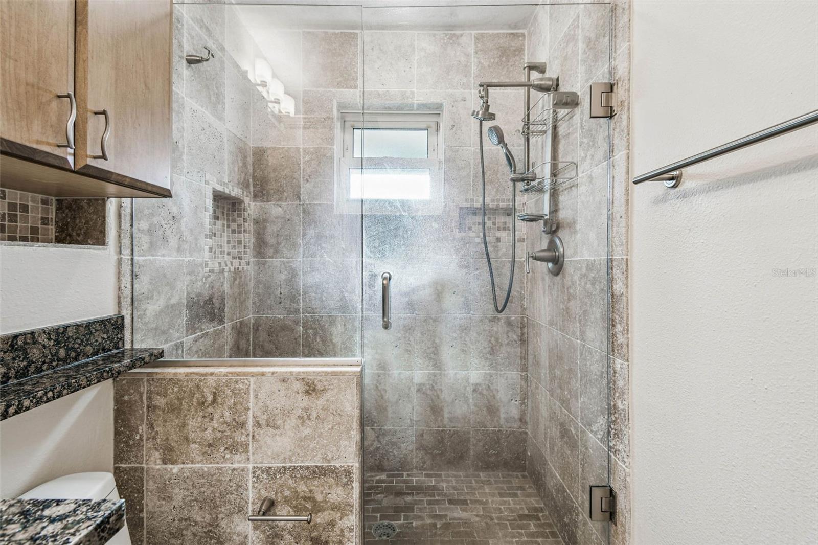 CARROLLWOOD SPGS UNIT 1 - Residential Lease