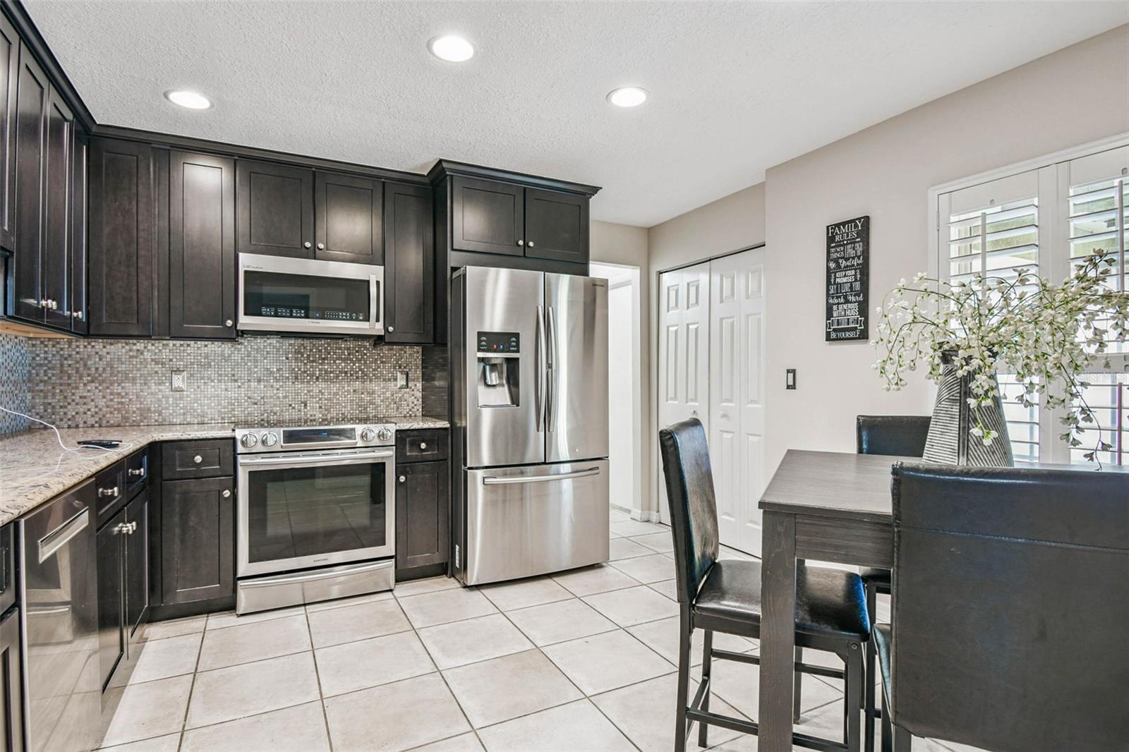 CARROLLWOOD SPGS UNIT 1 - Residential Lease