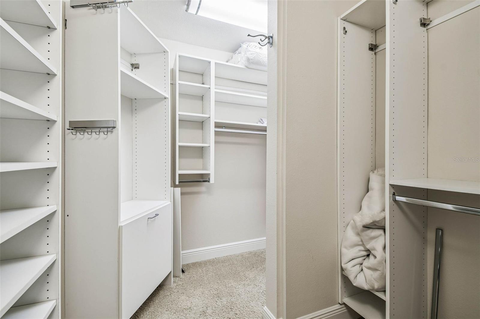 CARROLLWOOD SPGS UNIT 1 - Residential Lease