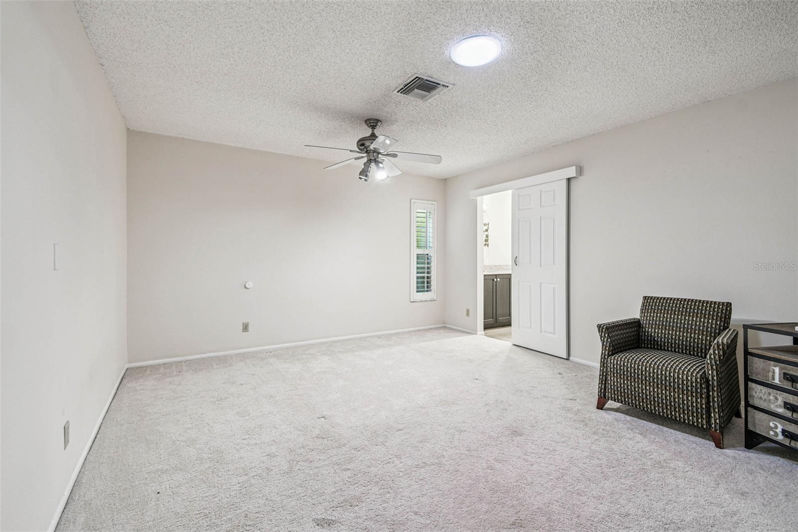 CARROLLWOOD SPGS UNIT 1 - Residential Lease