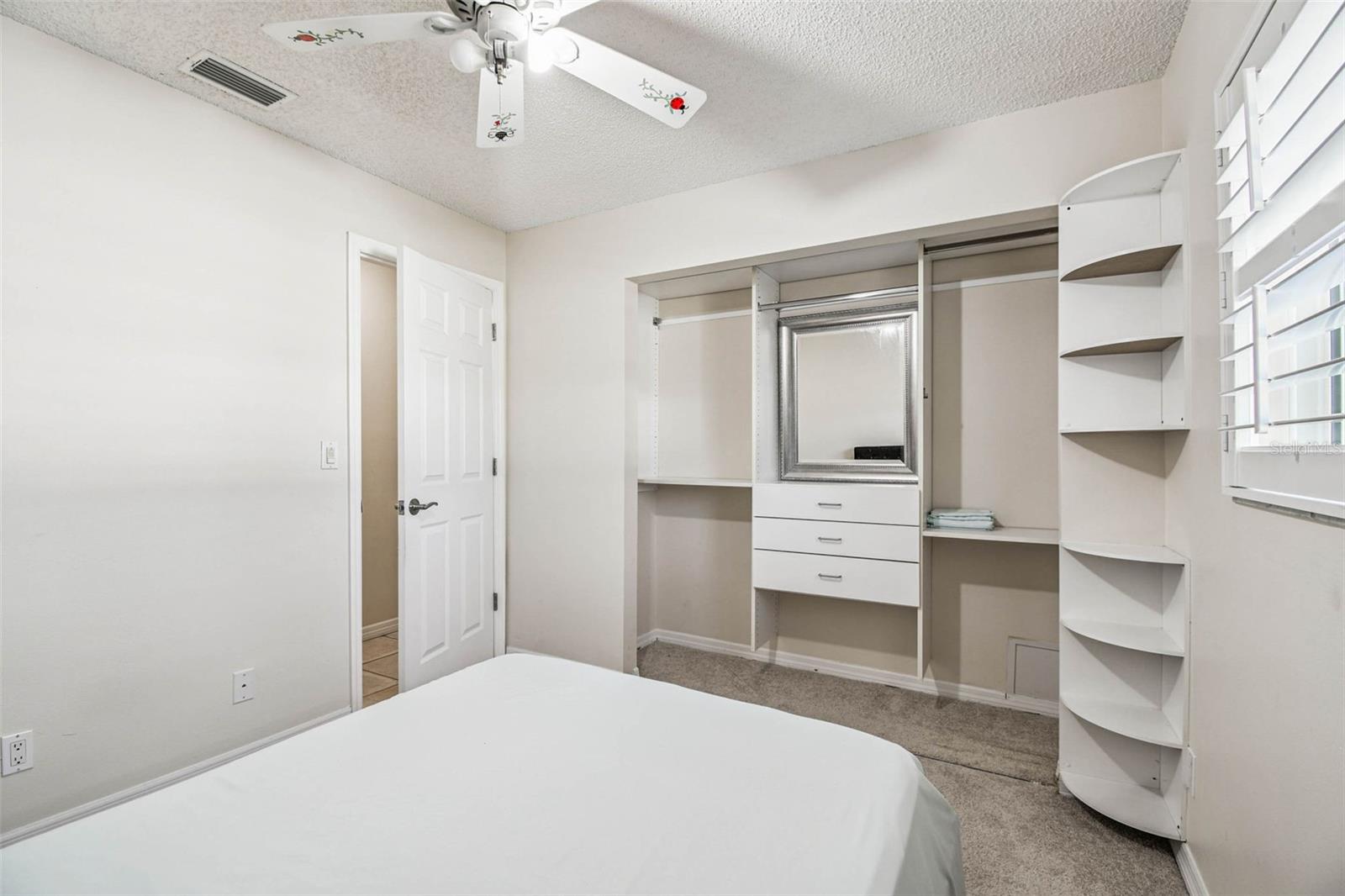 CARROLLWOOD SPGS UNIT 1 - Residential Lease