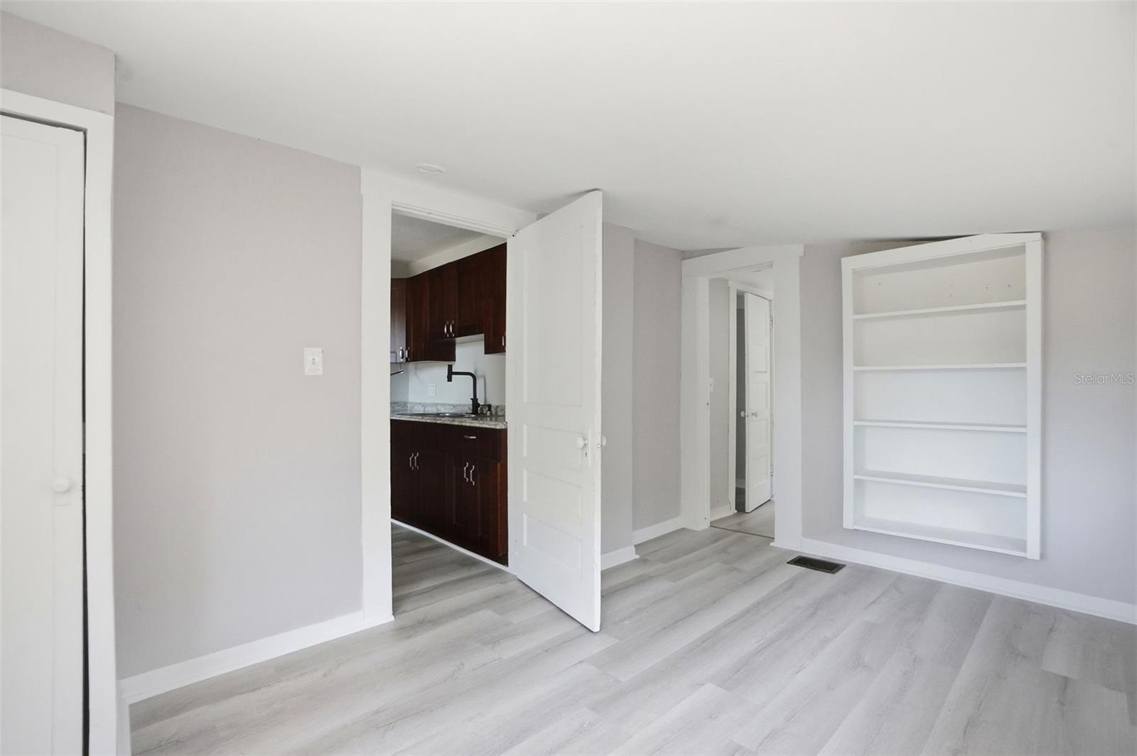 LEVERICHS J J ADD TO TOURIST PARK - Residential