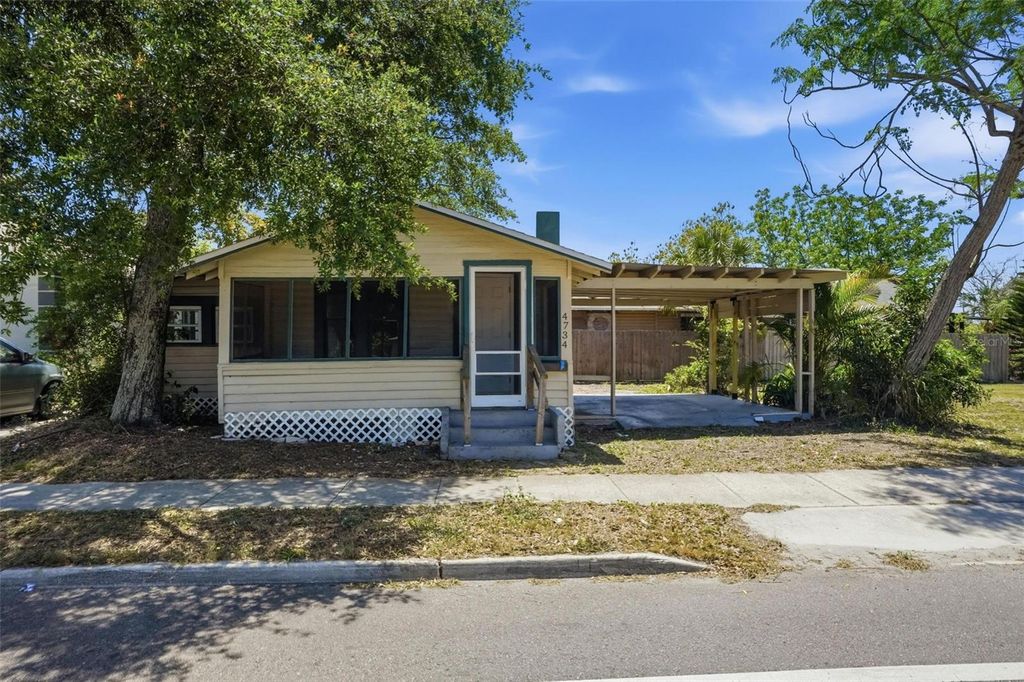 Photo of 4734 15th Avenue S, St Petersburg, FL 33711 (MLS # TB8498723)