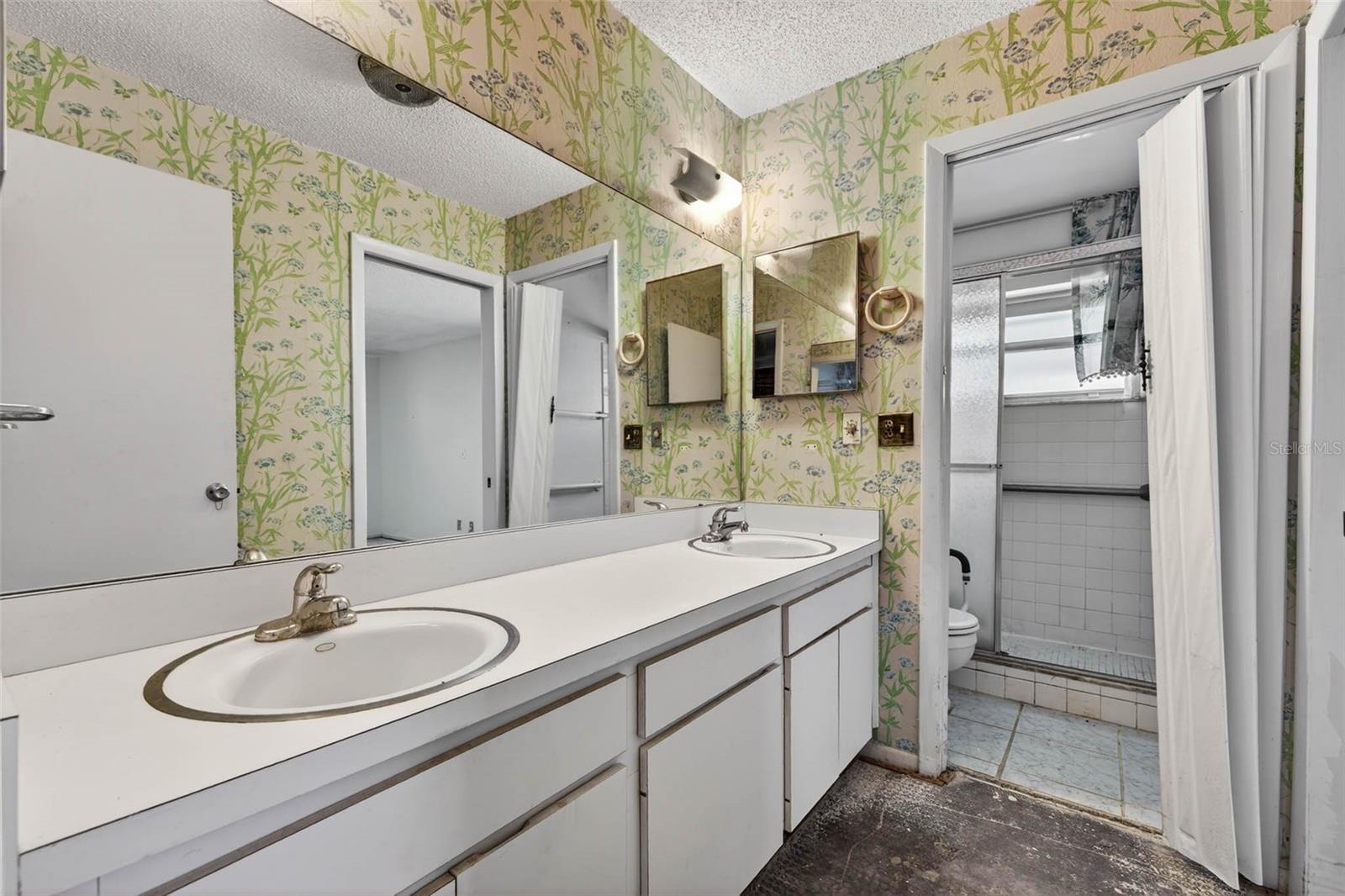 MAINLANDS OF TAMARAC BY THE GULF UNIT 5 PH 3 CONDO - Residential