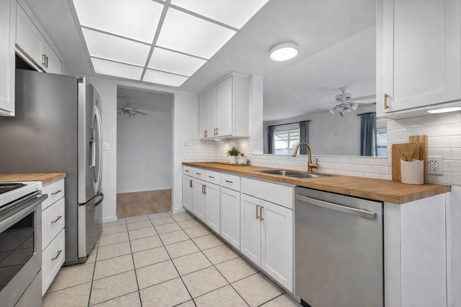 MAINLANDS OF TAMARAC BY THE GULF UNIT 5 PH 3 CONDO - Residential