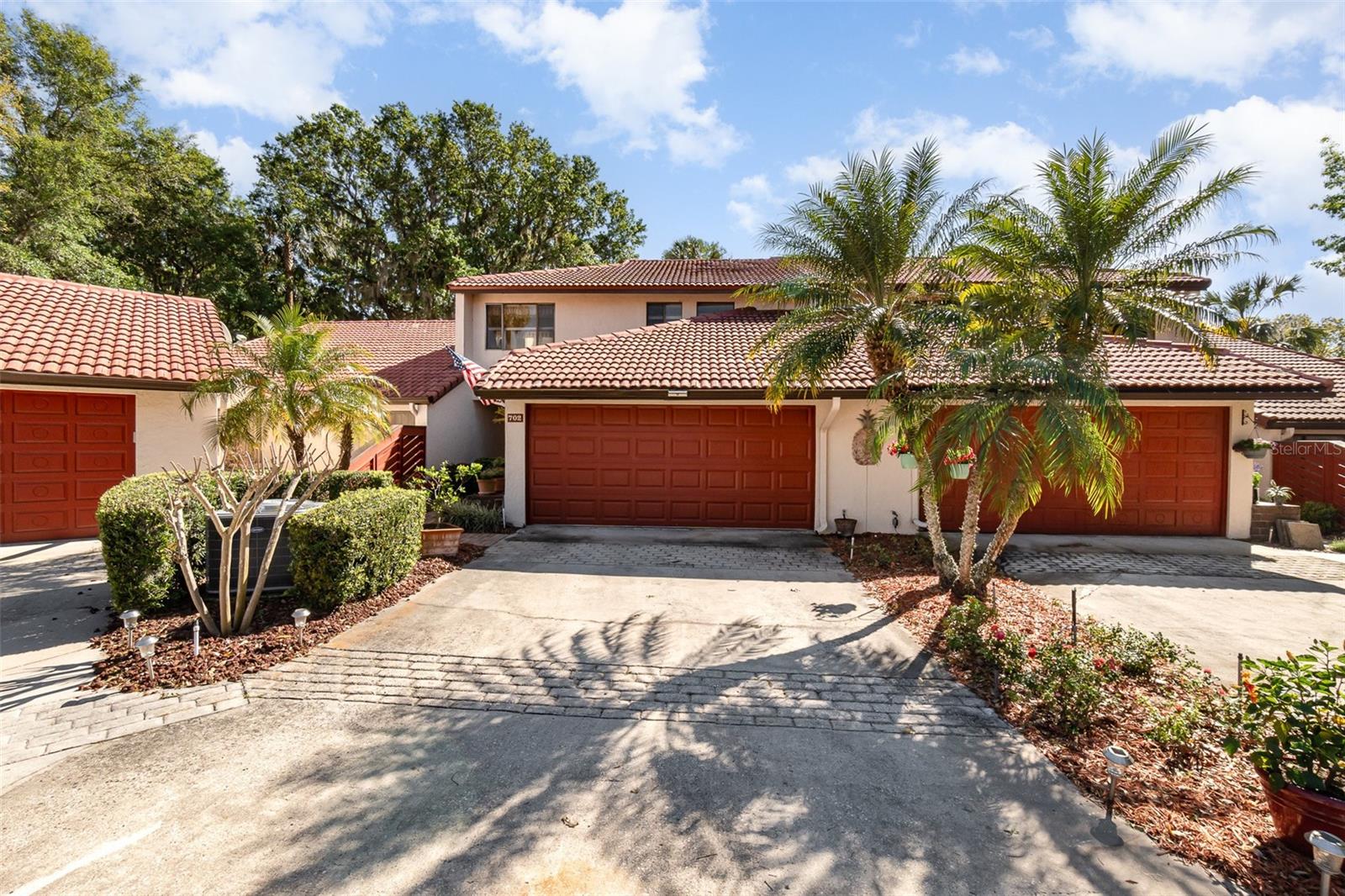 702 CLUSTERWOOD DRIVE