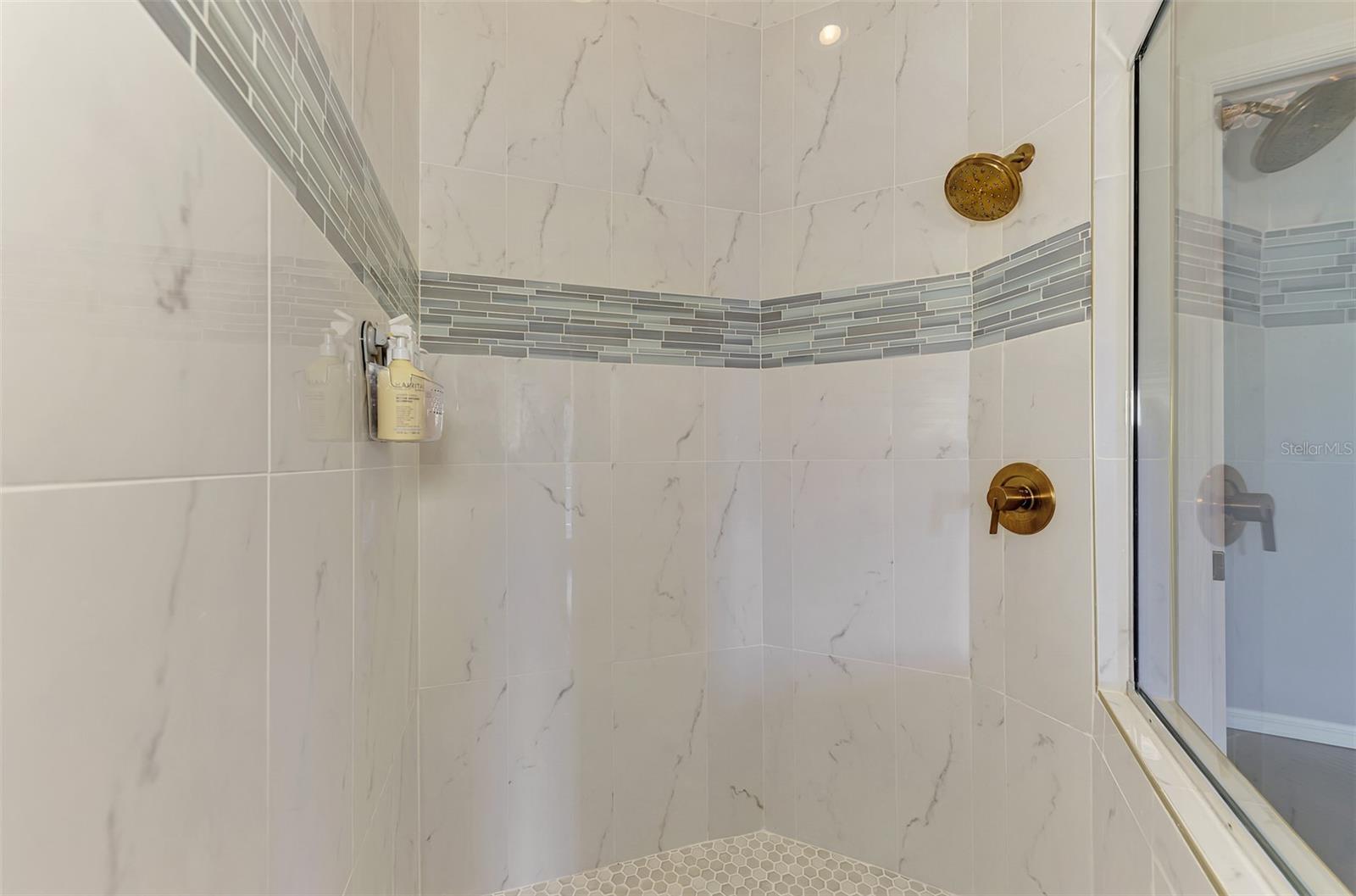 NOKOMIS ACRES - Residential