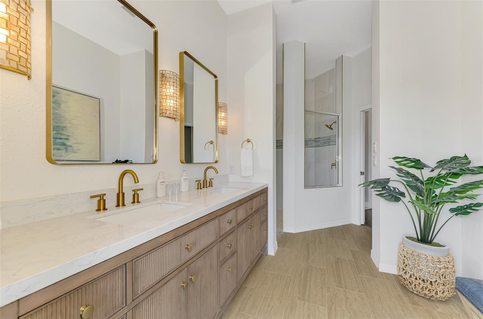 NOKOMIS ACRES - Residential