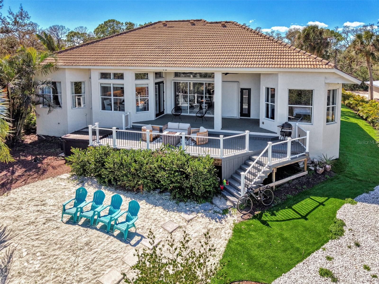 NOKOMIS ACRES - Residential