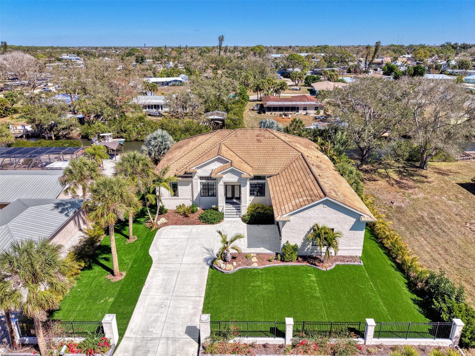 NOKOMIS ACRES - Residential