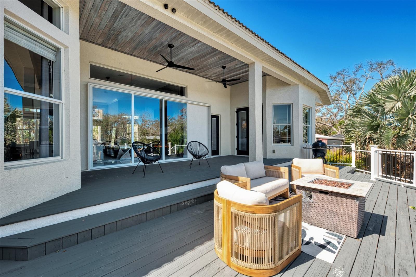 NOKOMIS ACRES - Residential