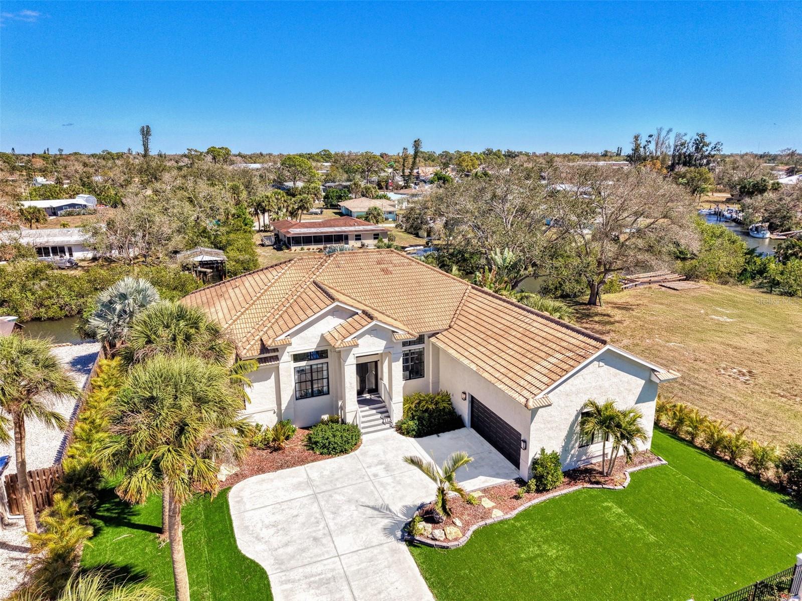 NOKOMIS ACRES - Residential