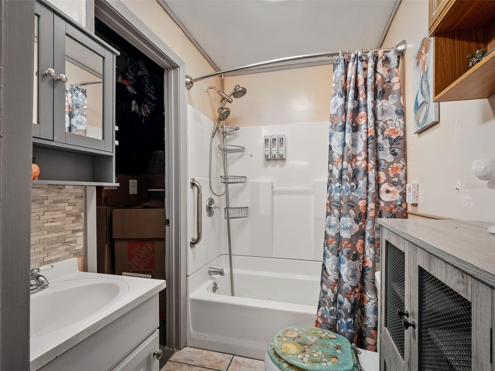 TURNBULL BAY WOODS - Residential