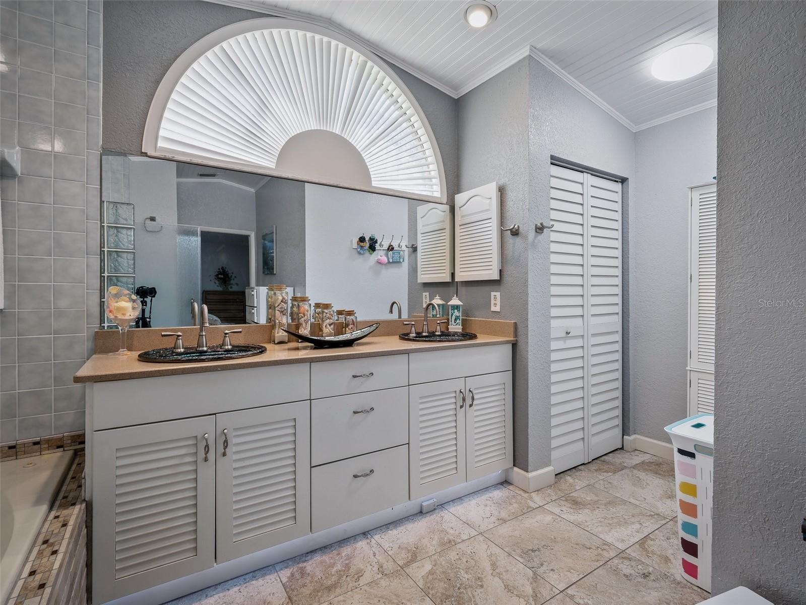 TURNBULL BAY WOODS - Residential