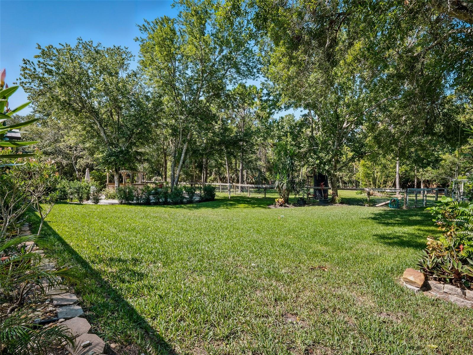 TURNBULL BAY WOODS - Residential