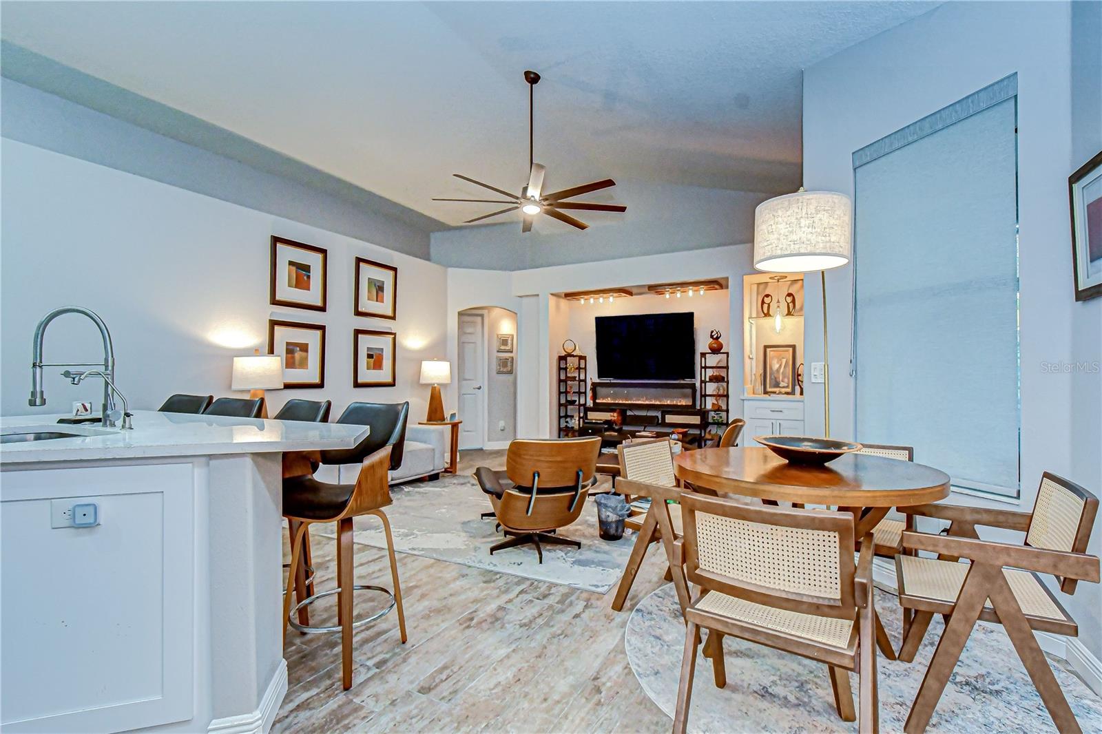 THOUSAND OAKS PH 06-9 - Residential