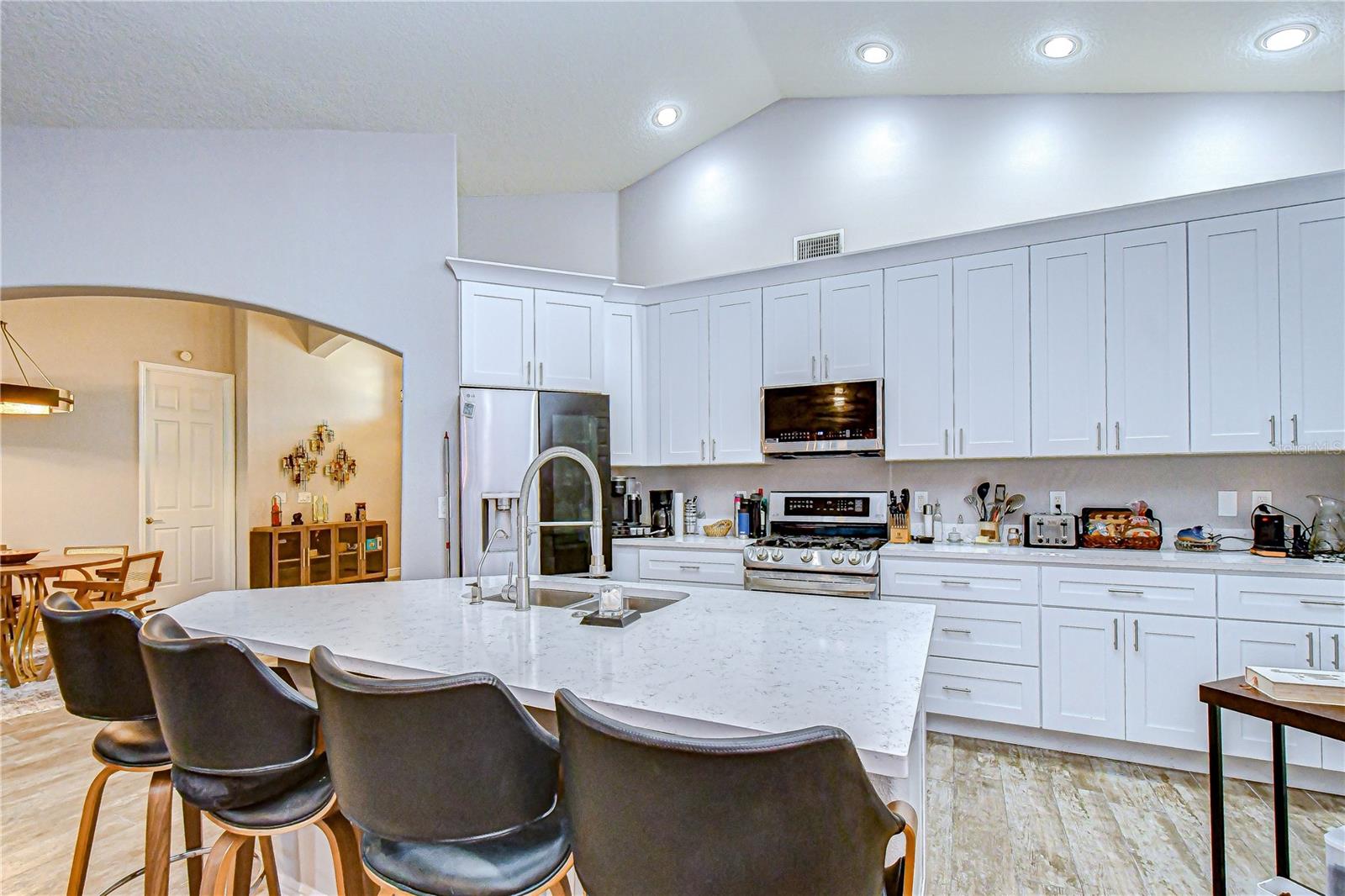 THOUSAND OAKS PH 06-9 - Residential