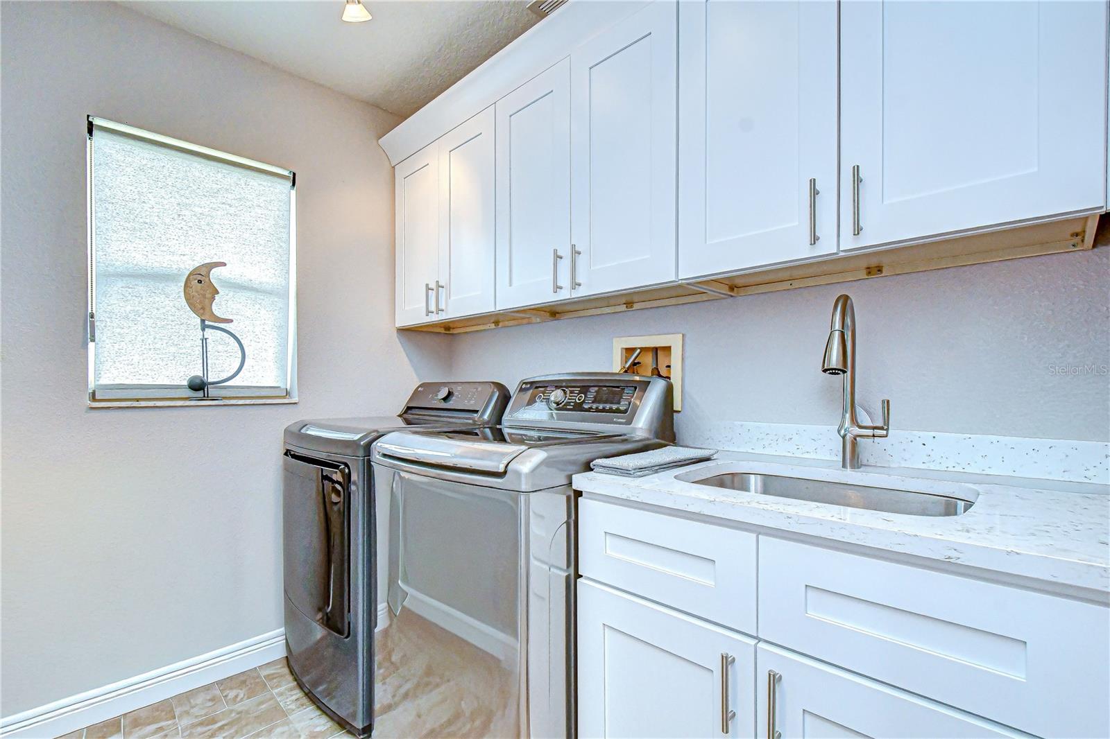 THOUSAND OAKS PH 06-9 - Residential