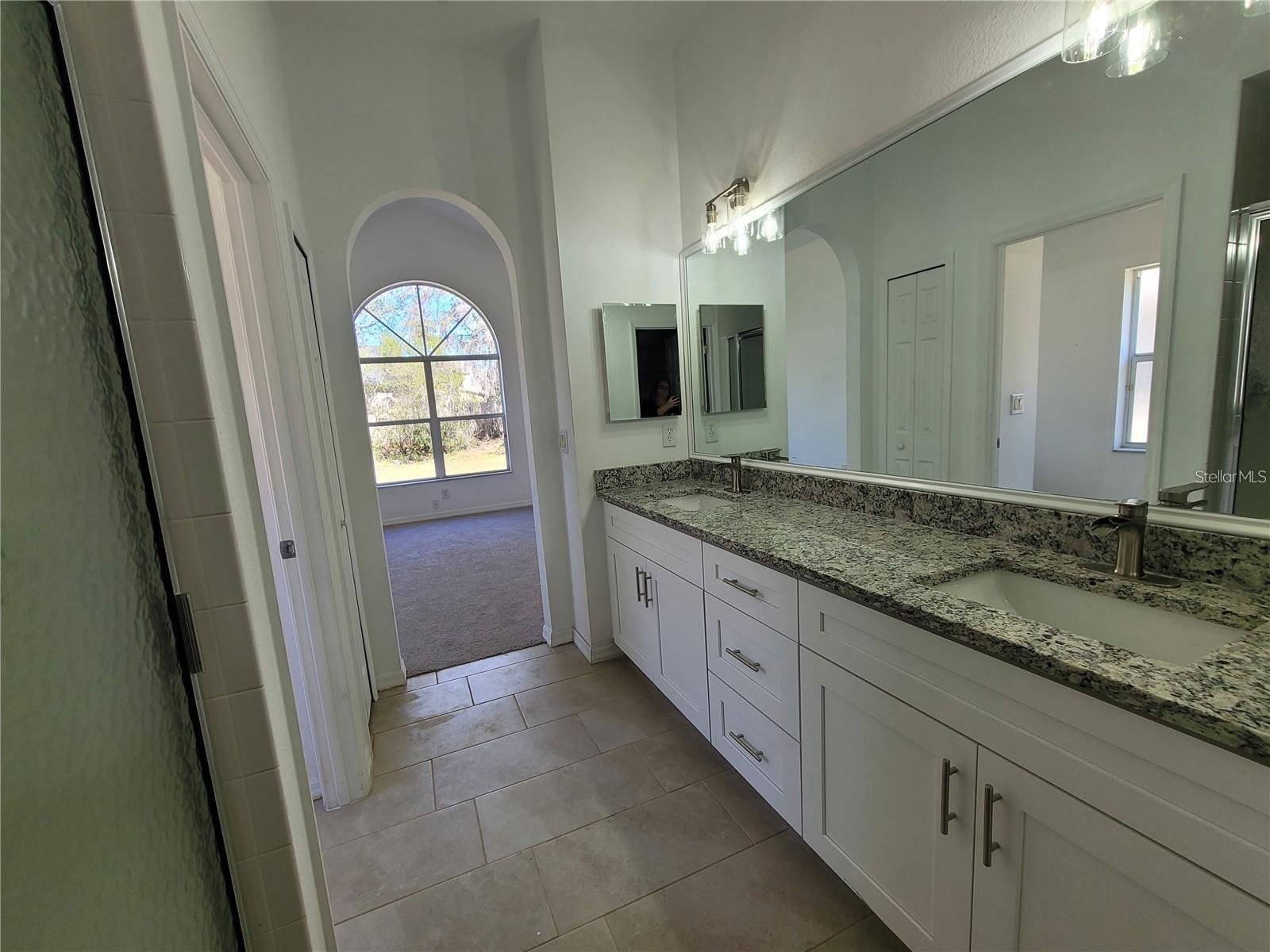 COUNTRY WALK - Residential Lease