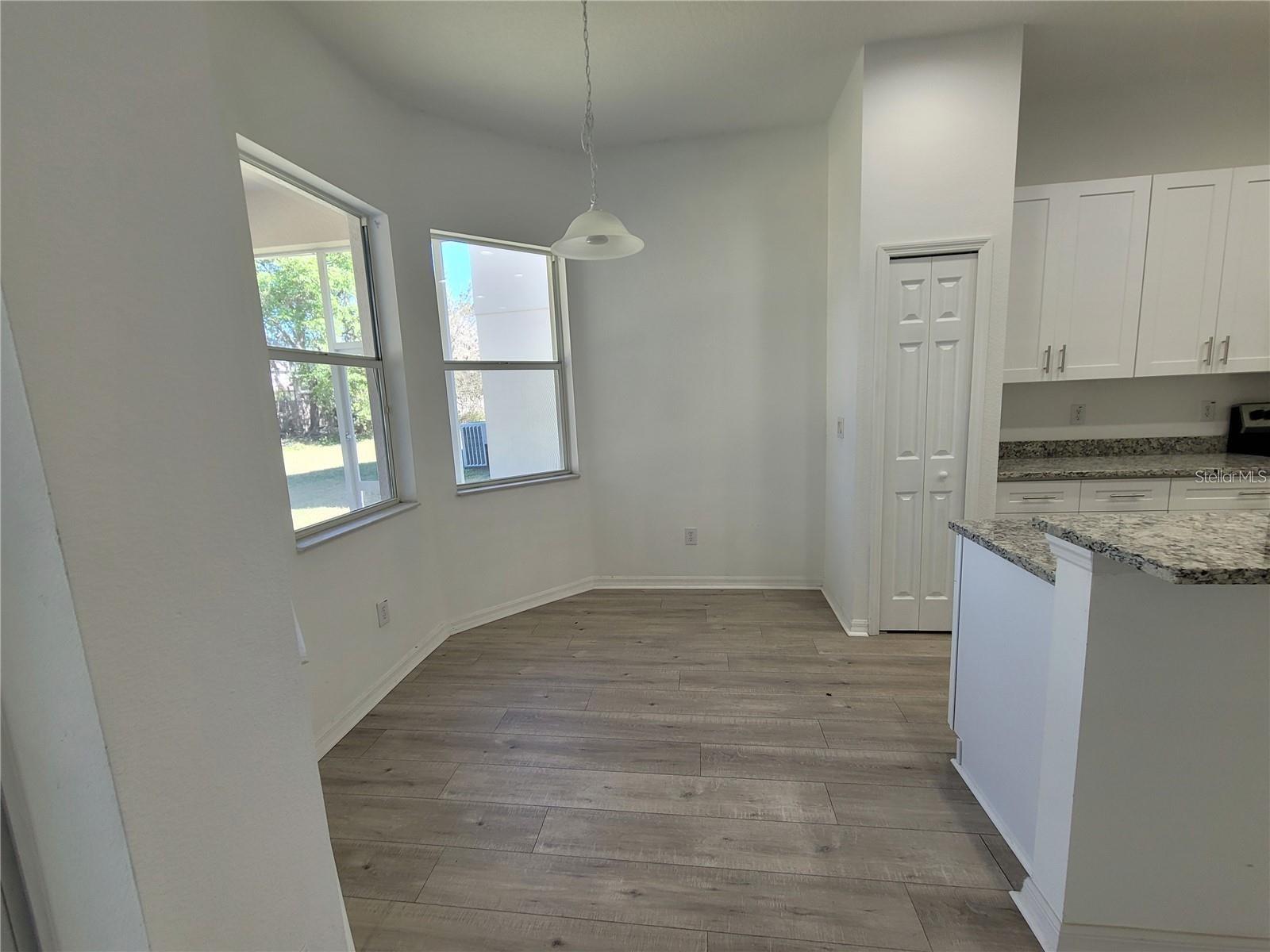 COUNTRY WALK - Residential Lease