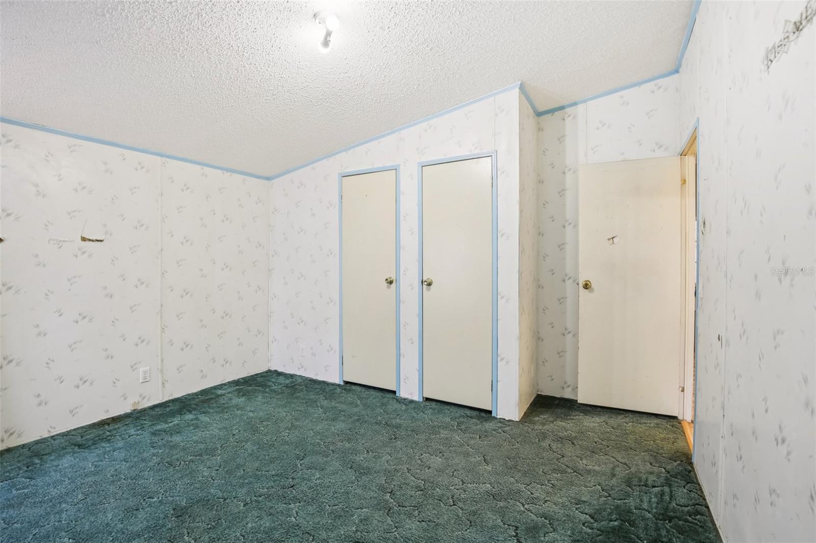 HAZEN HEIGHTS - Residential