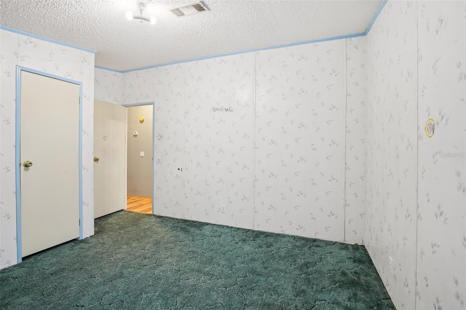 HAZEN HEIGHTS - Residential