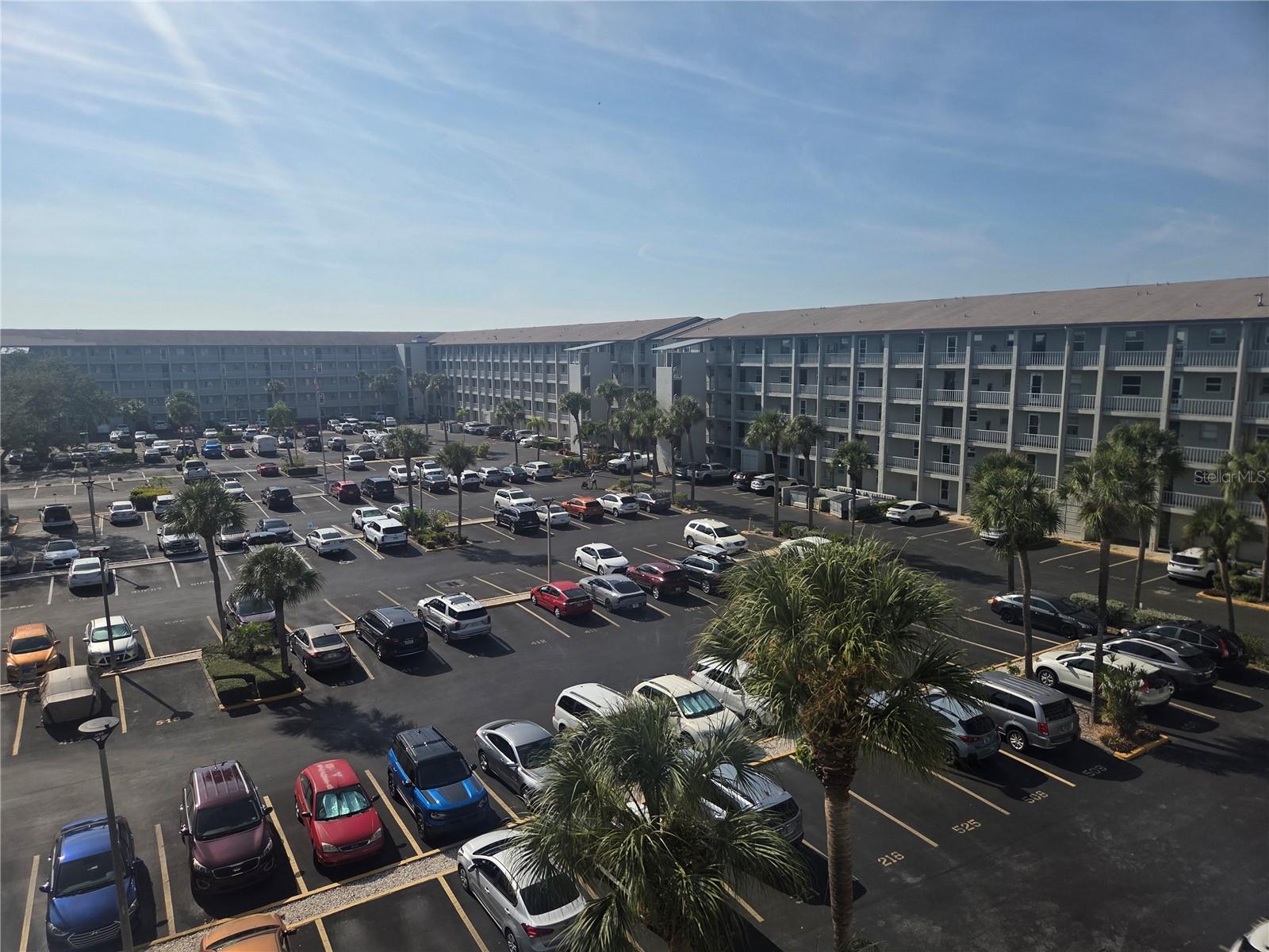 BAYSHORE ON THE LAKE APTS III SEC1 - Residential