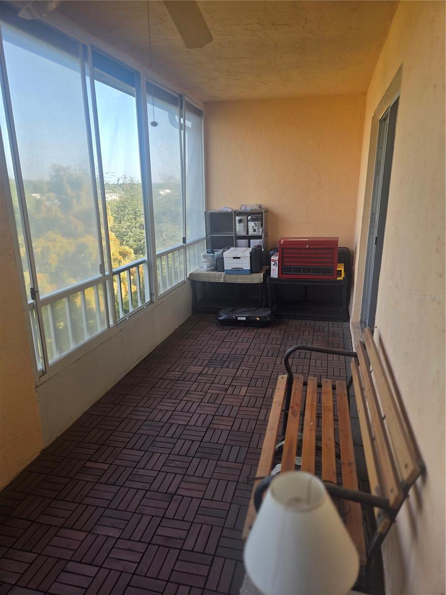 BAYSHORE ON THE LAKE APTS III SEC1 - Residential