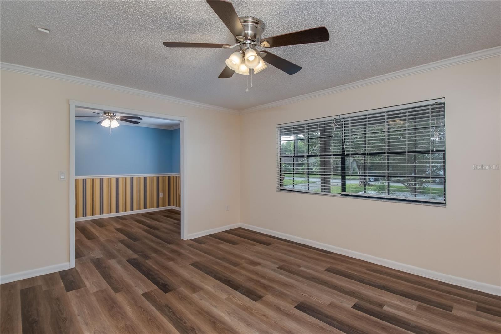 COUNTRY ESTATE - Residential Lease
