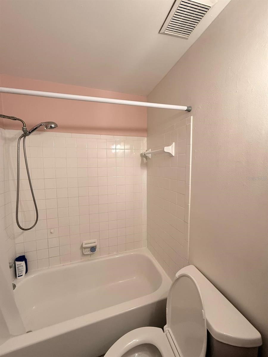 DAVIS A M - Residential