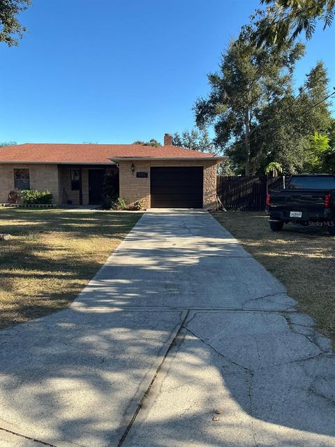 Photo of 202 S Bingham Street, Eagle Lake, FL 33839 (MLS # P4936986)