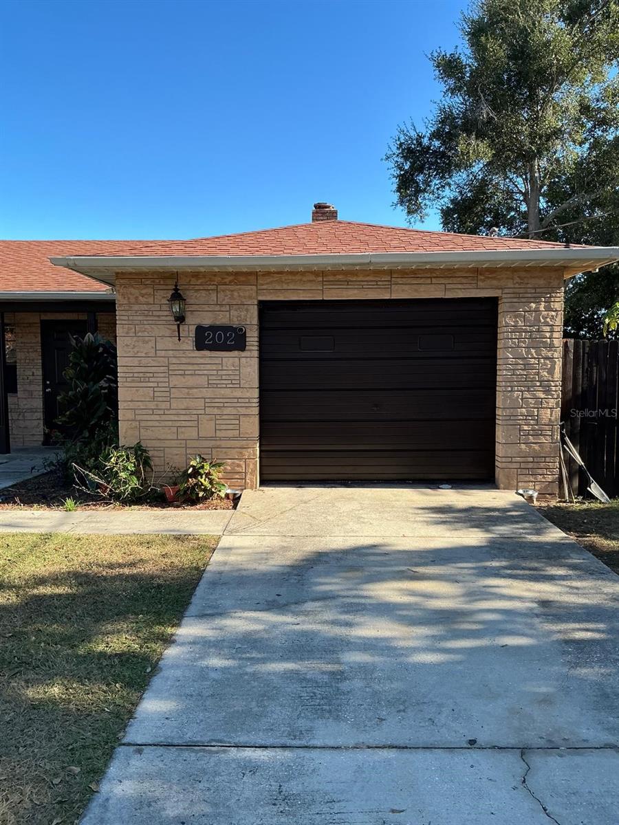 DAVIS A M - Residential