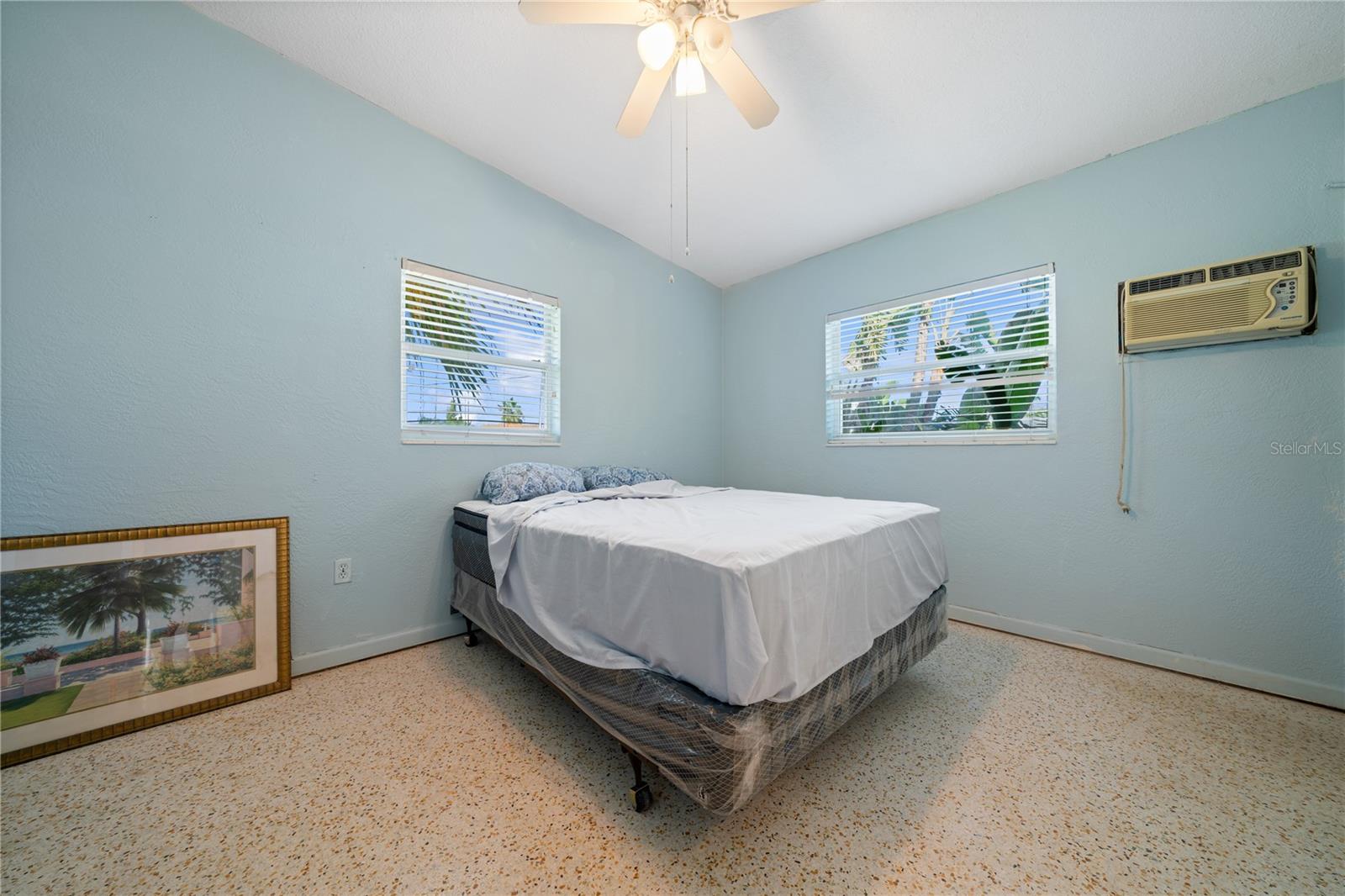 PASADENA ISLE - Residential