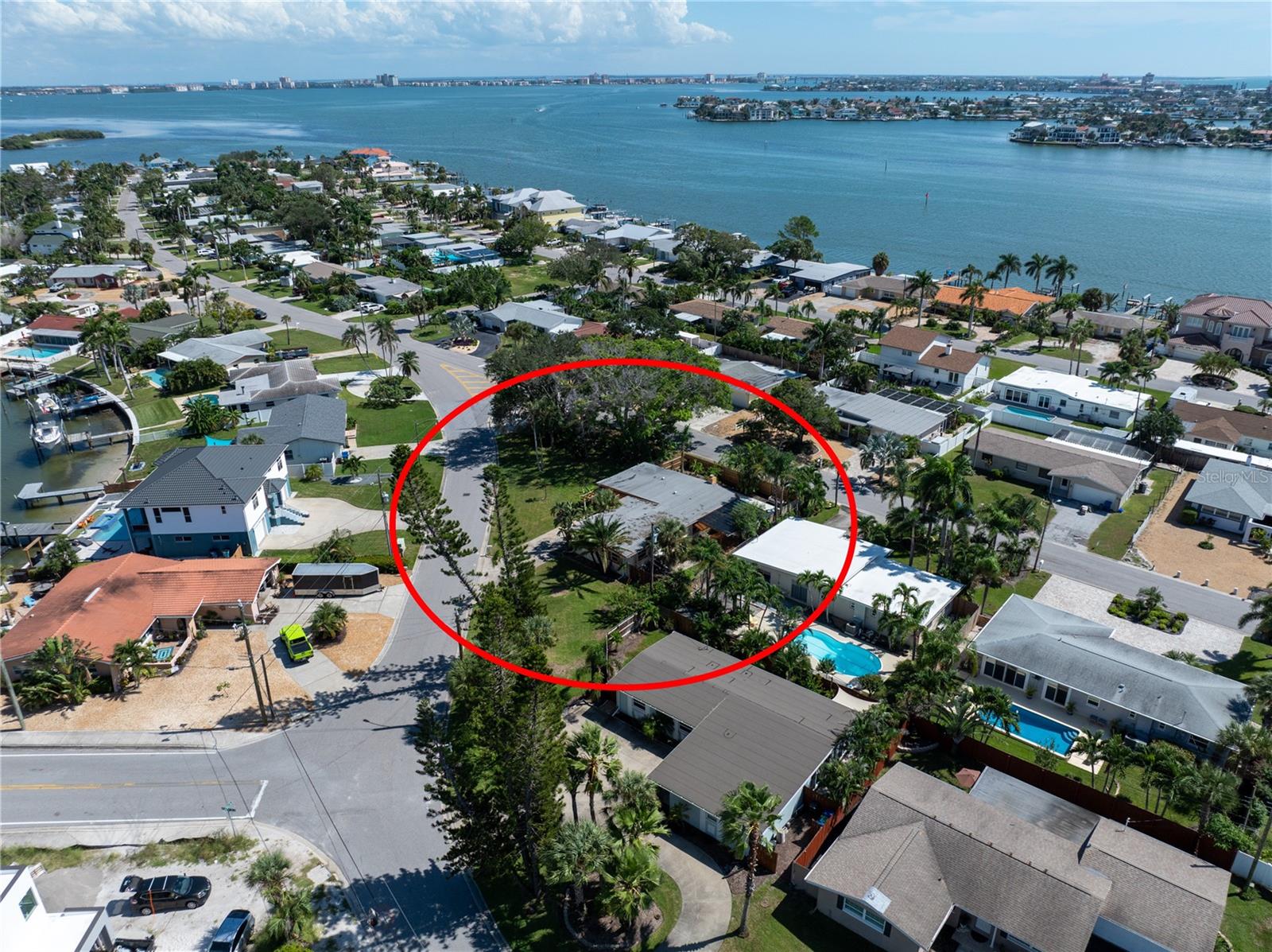 PASADENA ISLE - Residential