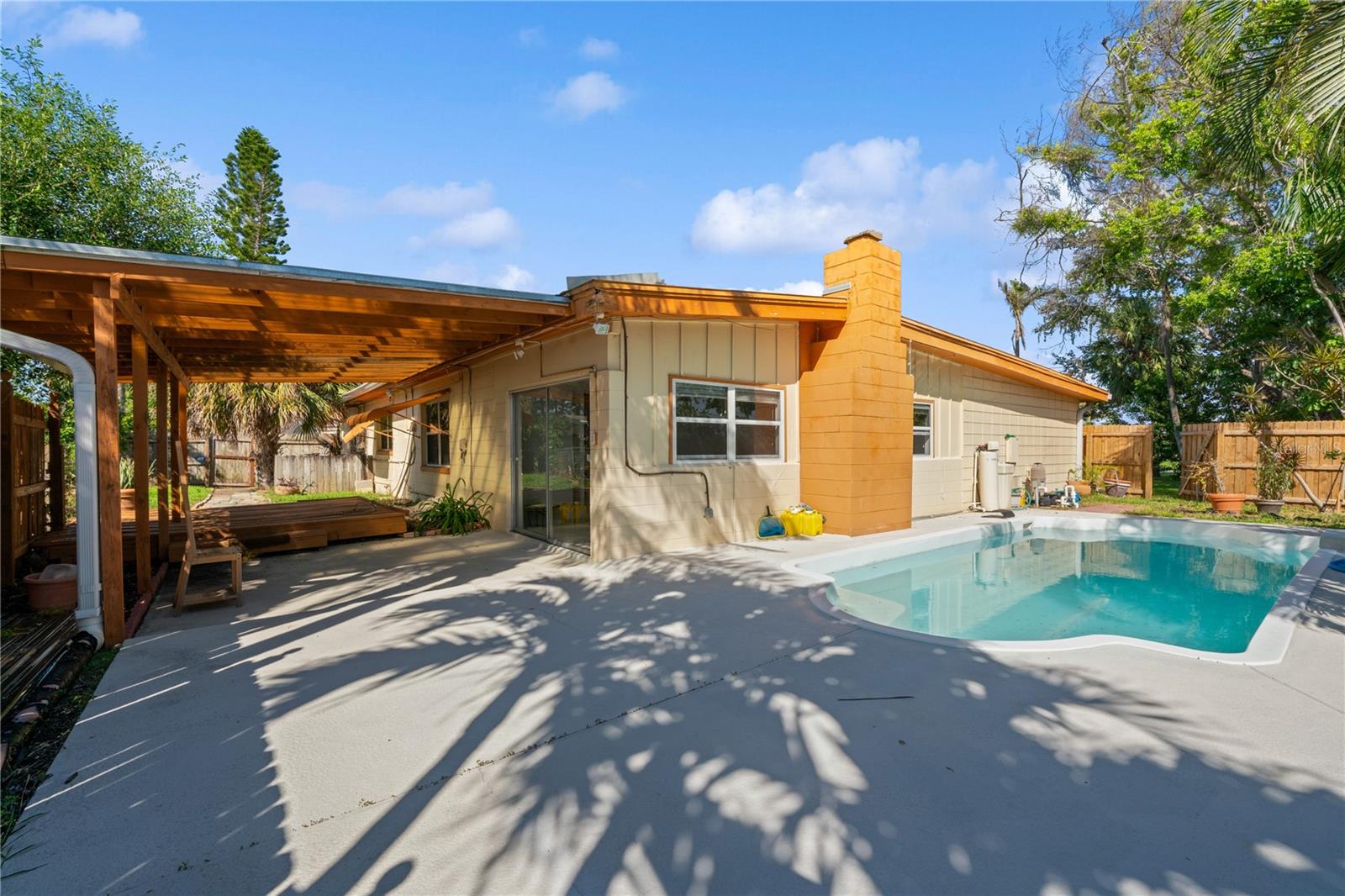 PASADENA ISLE - Residential