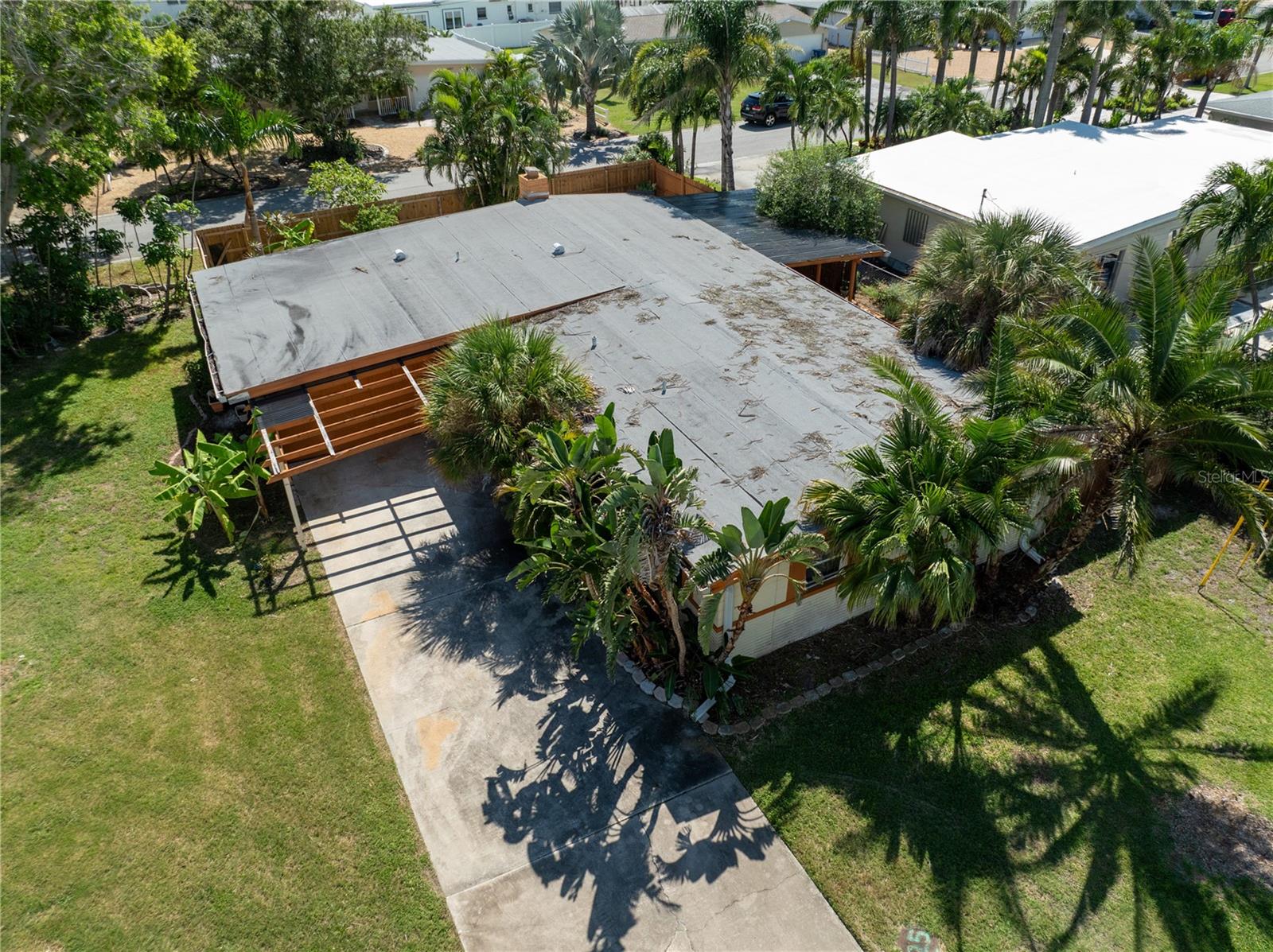 PASADENA ISLE - Residential