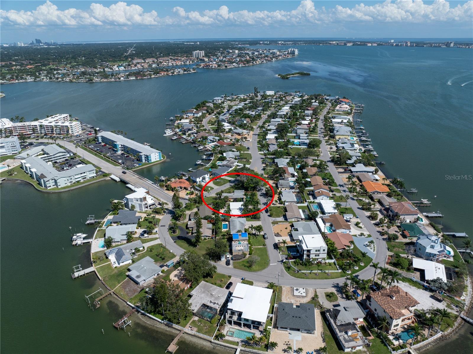 PASADENA ISLE - Residential