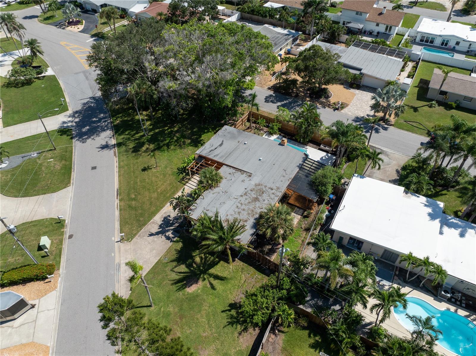 PASADENA ISLE - Residential