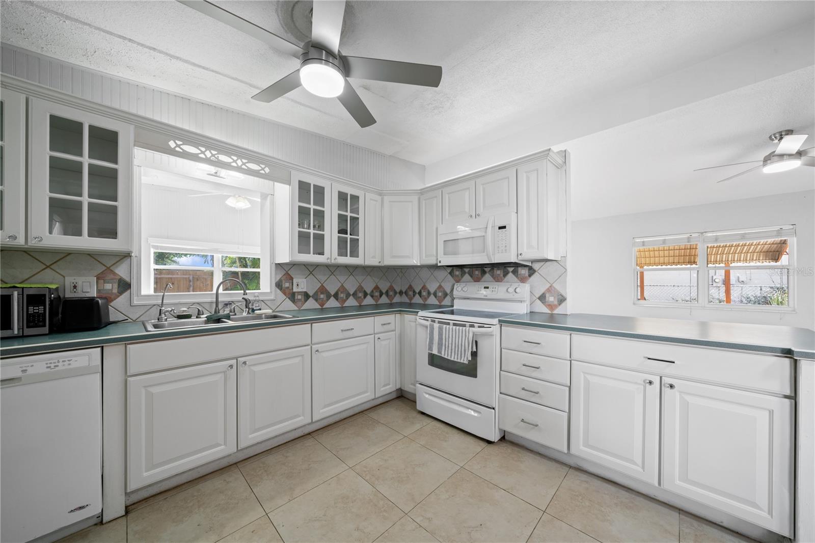 PASADENA ISLE - Residential