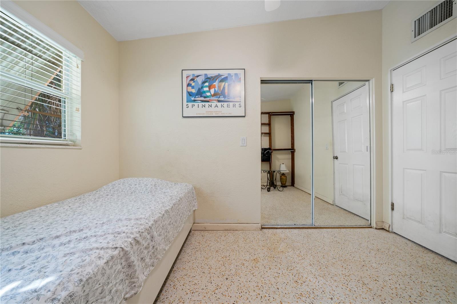 PASADENA ISLE - Residential