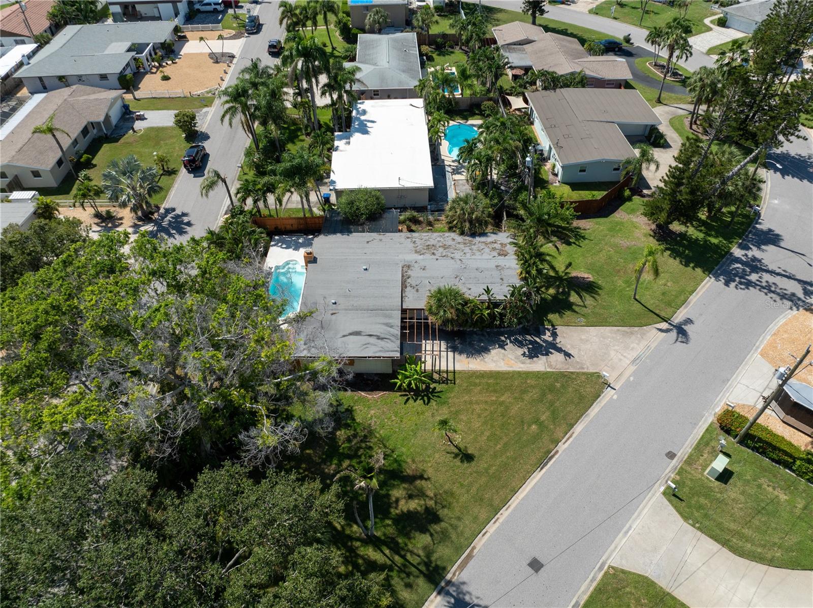 PASADENA ISLE - Residential