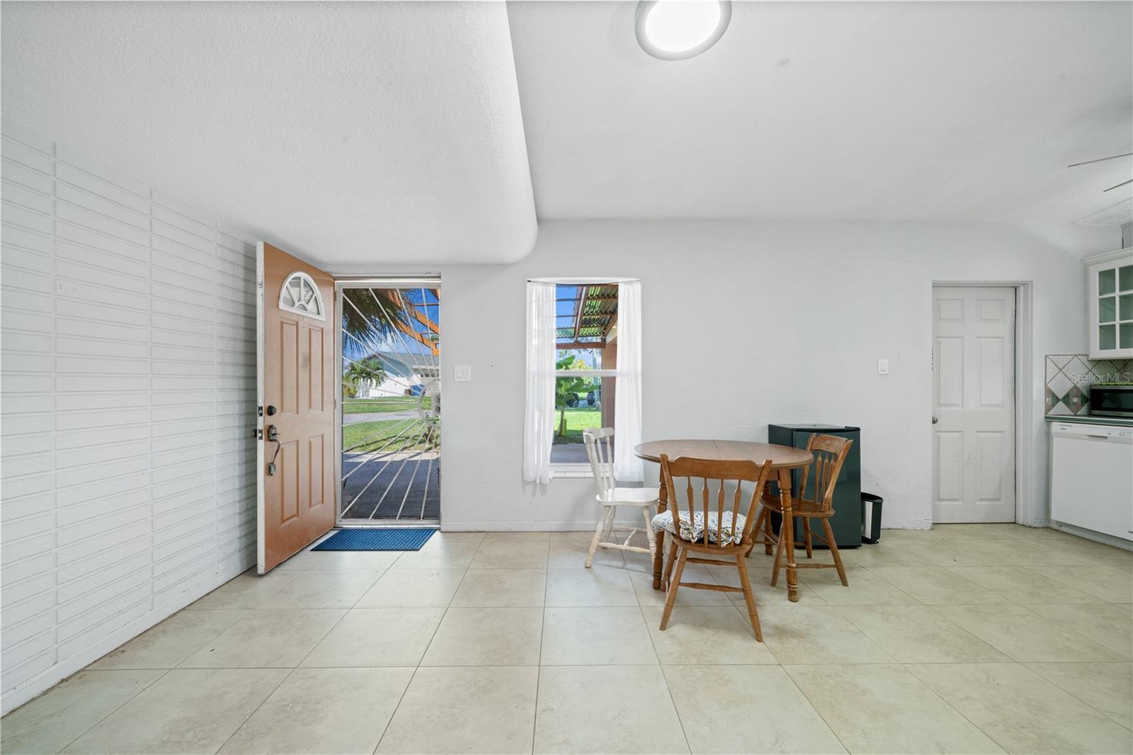 PASADENA ISLE - Residential