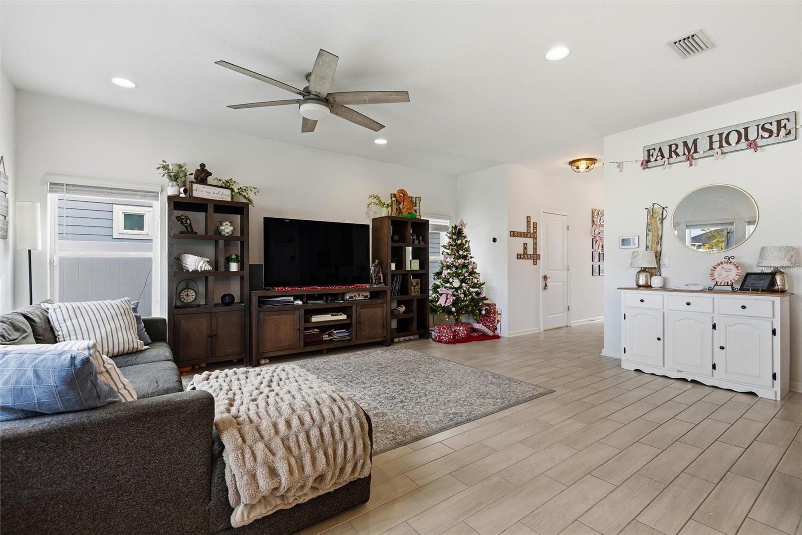 CORDOVA PALMS PH 1 - Residential