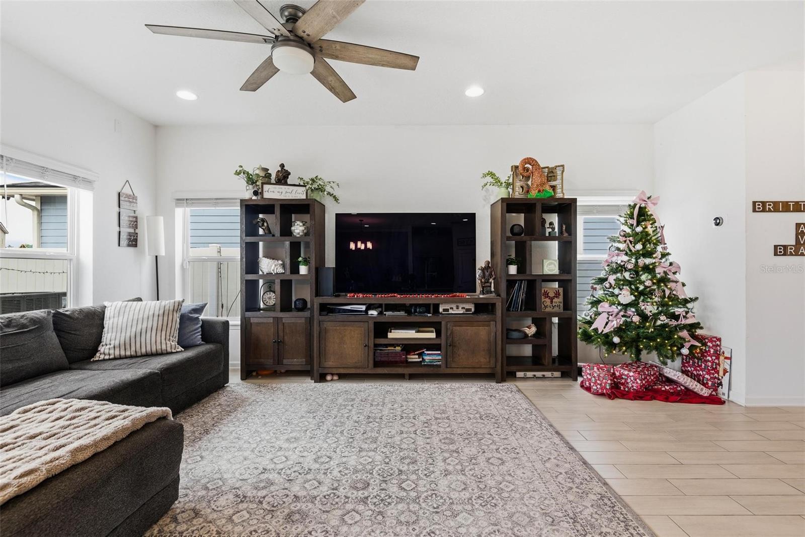 CORDOVA PALMS PH 1 - Residential