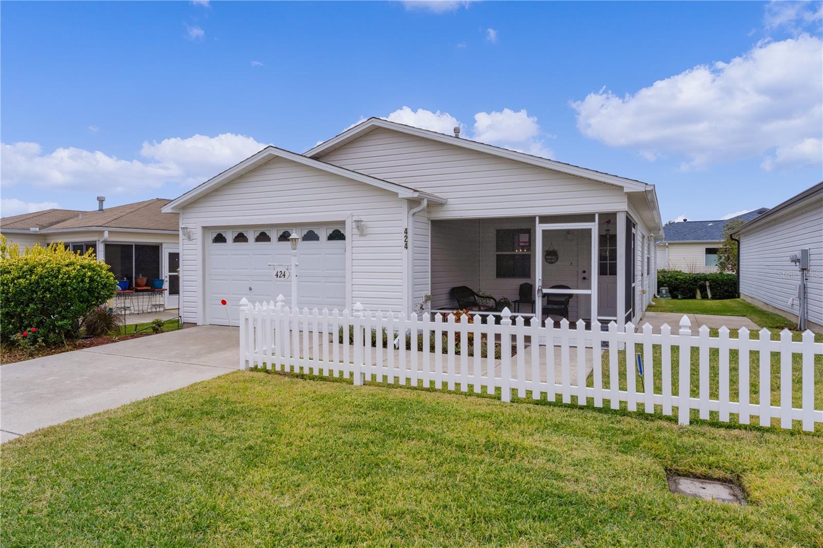 424 ROSE CROFT TERRACE