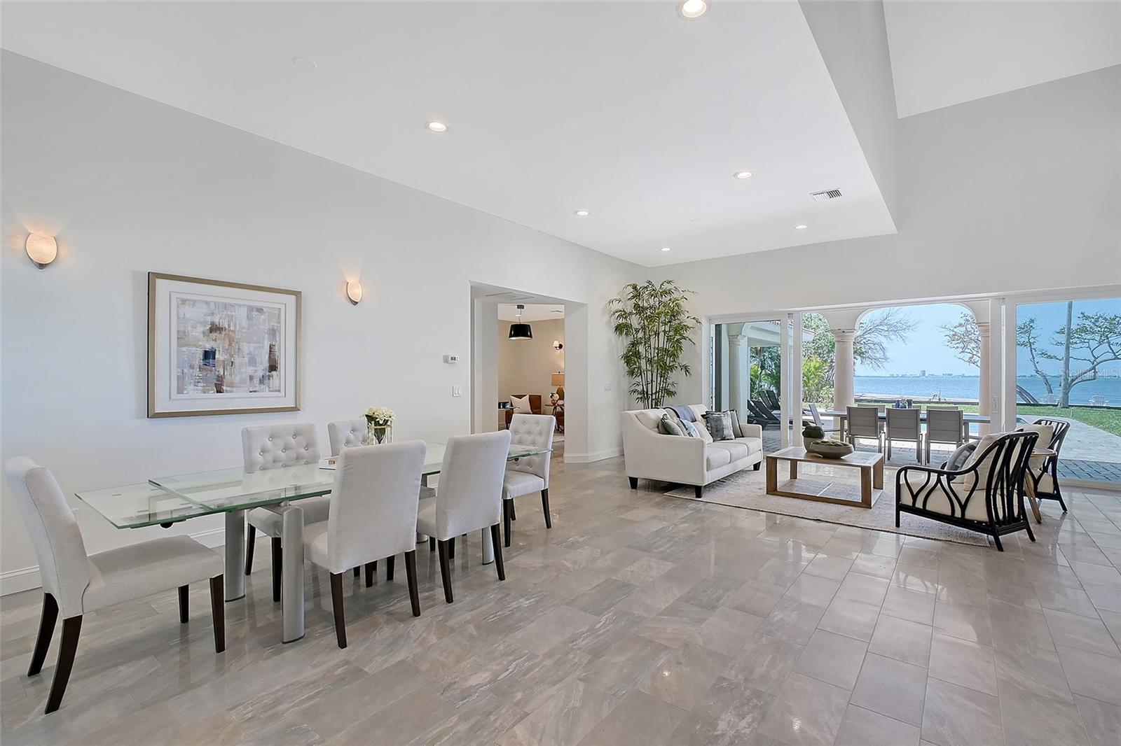 404 S SHORE DRIVE