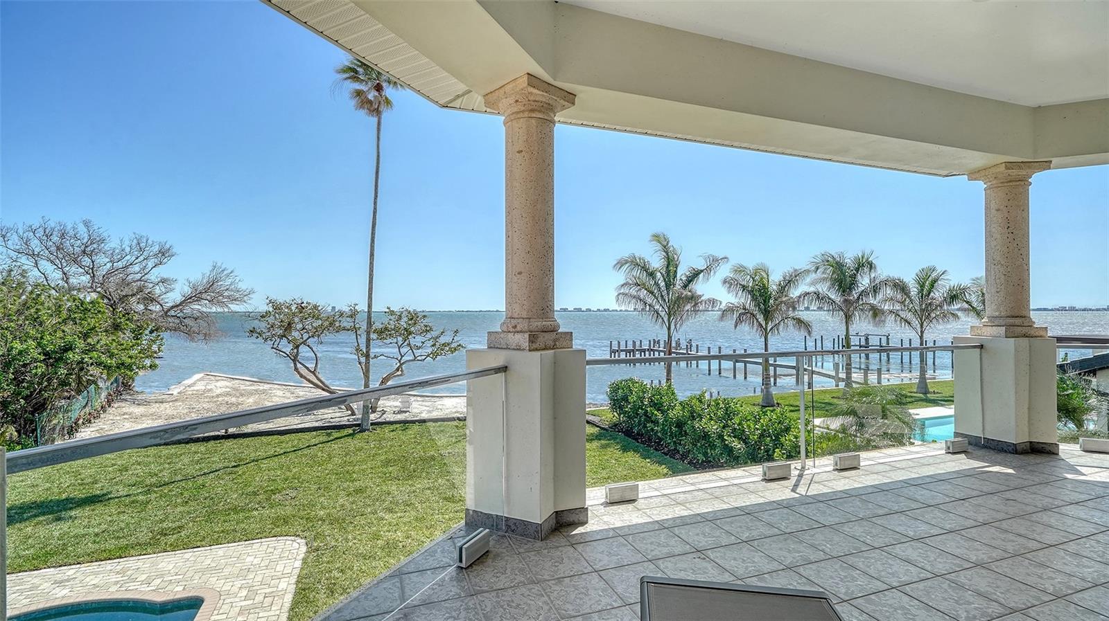 SAPPHIRE SHORES - Residential